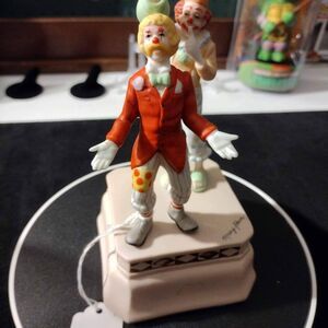 MARY KERN CLOWN MUSIC BOX "SEND IN THE CLOWNS"
